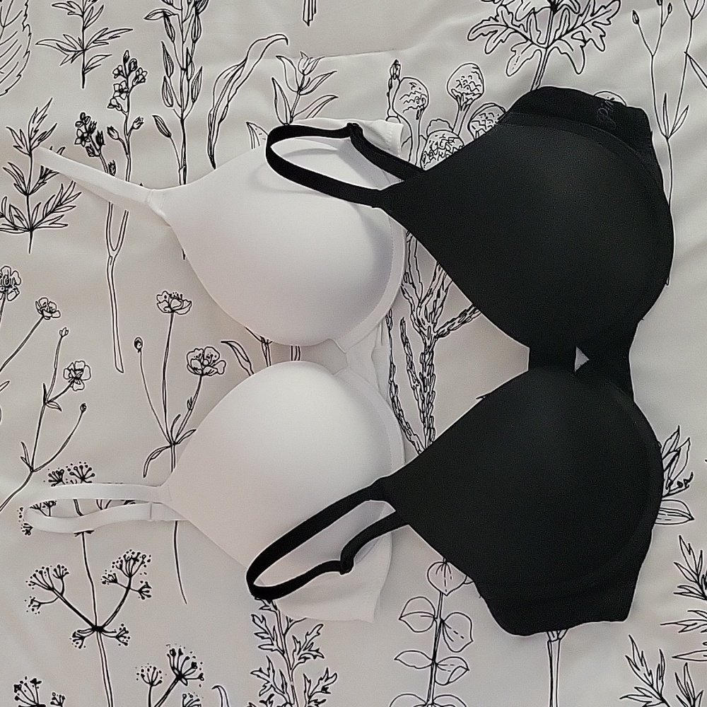 Pink Victoria's Secret Bras